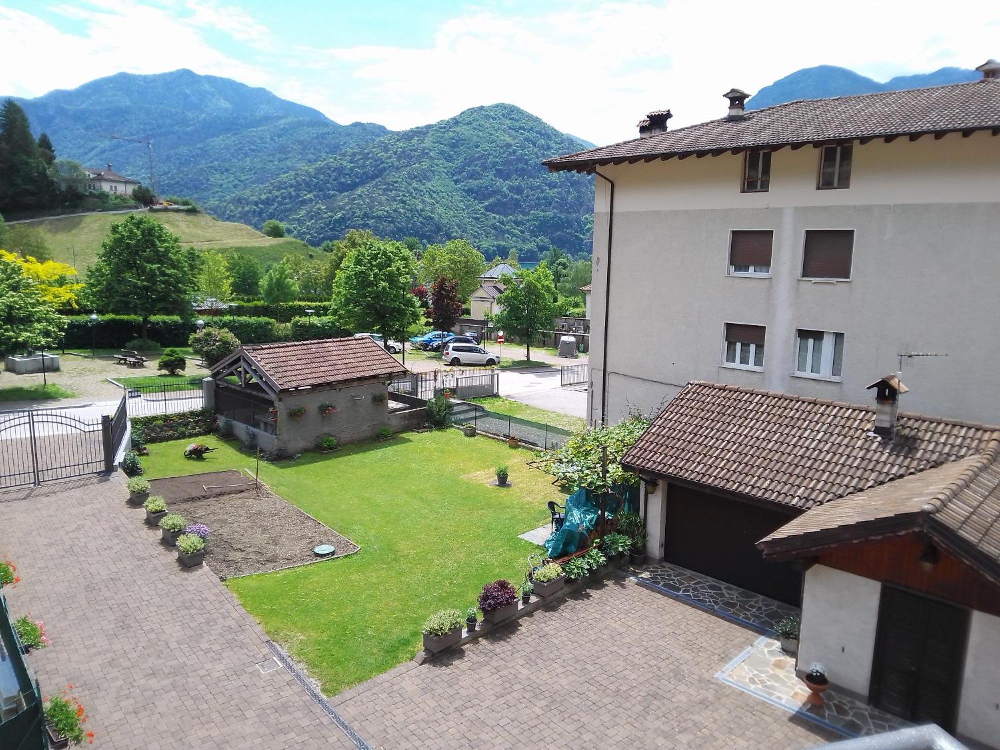 Casetta Vittorio Mezzolago Exterior foto